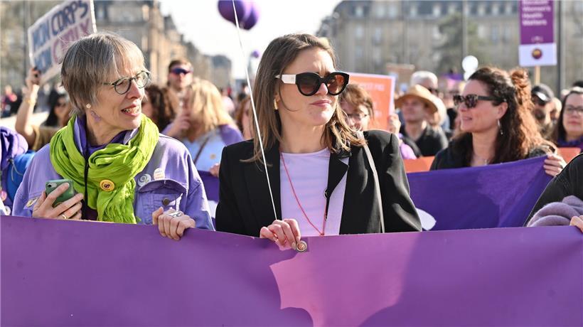 Beim „Fraestreik“ am 8. März rücken Aktivist*innen die körperliche und mentale Gesundheit von Frauen