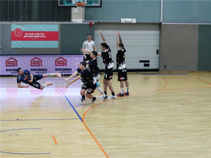 Bild mit fünf verschiedenen Symbolen, die Vielfalt und Auswahl darstellen