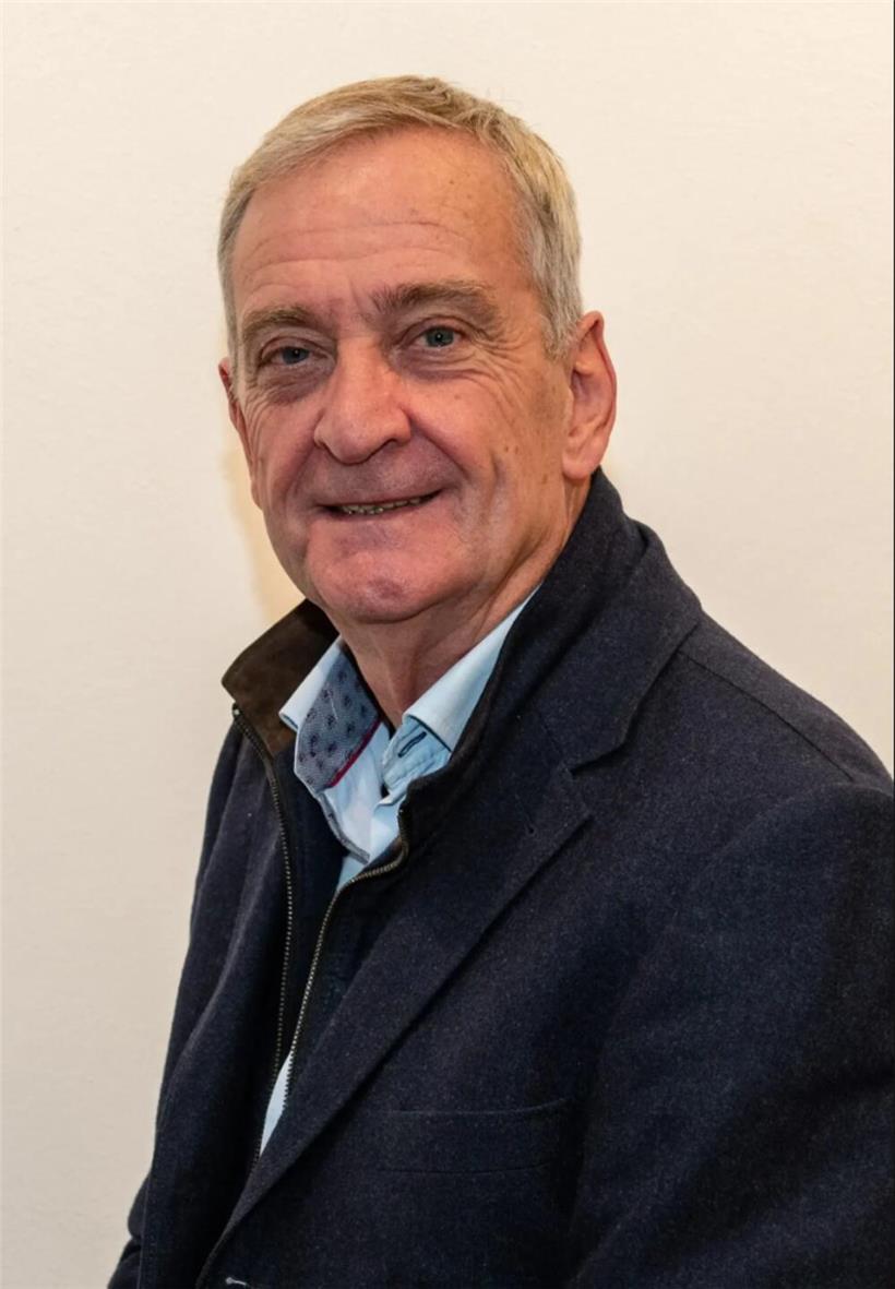 André Dübbers als temporärer Schöffe bei der Gerichtssitzung in verantwortungsvoller Rolle