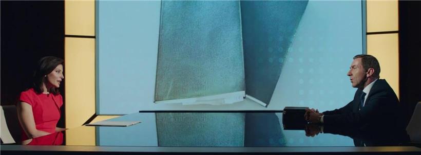 Antonio de la Torre (d., Manuel) et Bárbara Lennie (g., Amaia) dans „El Reino“