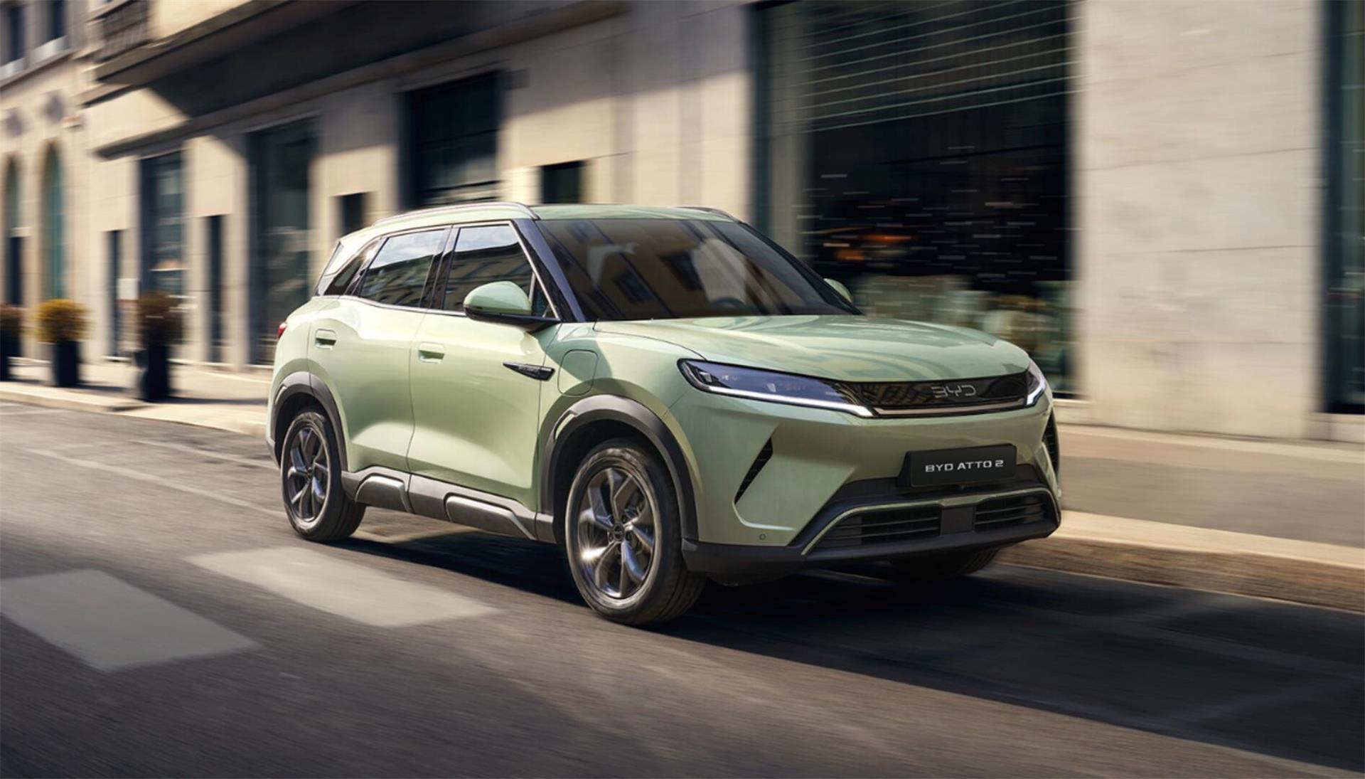 Atto 2 AirPods-ähnlicher kabelloser Bluetooth-Kopfhörer in Schwarz mit Ladecase auf weißem Hintergrund