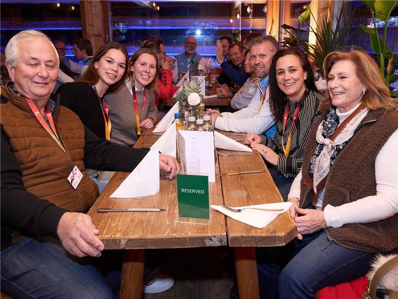 Besuch im Deutschen Haus mit Familie Raa bei gemeinsamer Veranstaltung und Familienzeit