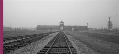 Auschwitz-Birkenau in „Nuit et Brouillard“ (Nacht und Nebel)