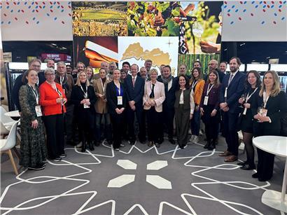 Außenminister Xavier Bettel und Weinbauministerin Martine Hansen am Gemeinschaftsstand der Luxemburger Winzer bei Messeveranstaltung