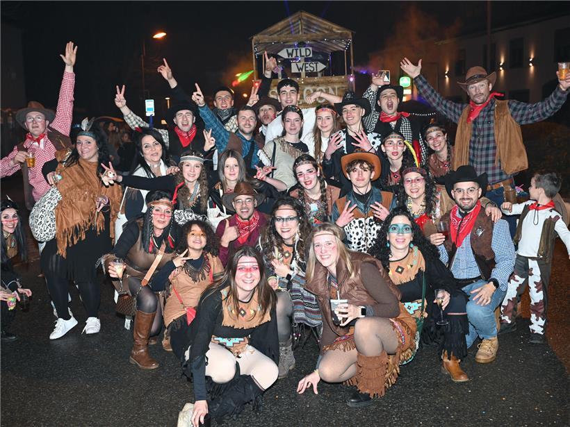 Nachtumzug Koerich 2. Ausgabe mit erweiterten Essensständen, Getränkeständen und zusätzlichen Shuttlebussen am Veranstaltungstag