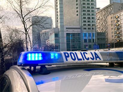 Bei einer Messerattacke an einer Berufsschule im polnischen Ostroleka sind mindestens neun Menschen verletzt worden, zwei davon sehr schwer