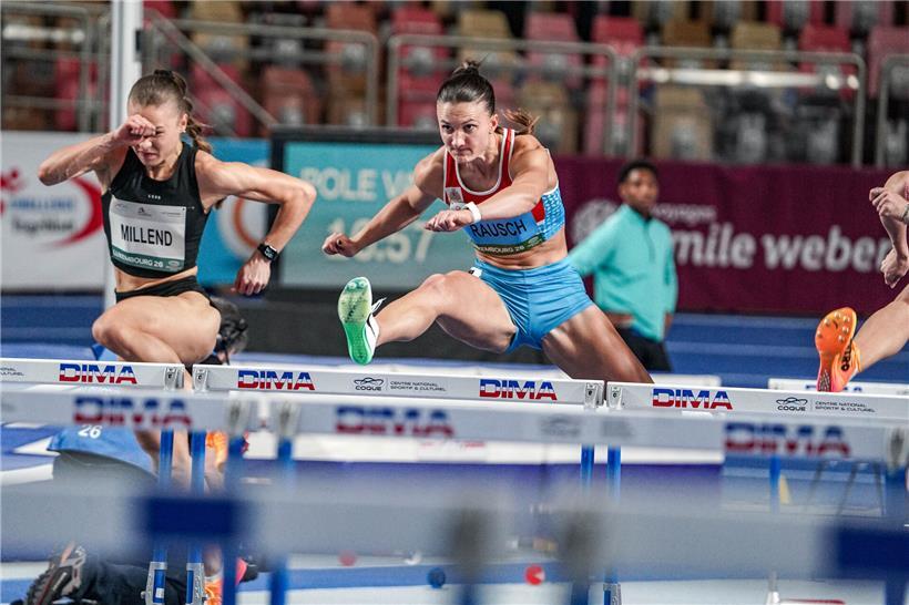 Victoria Rausch präsentiert neuen Landesrekord beim CMCM Meeting vor Publikum