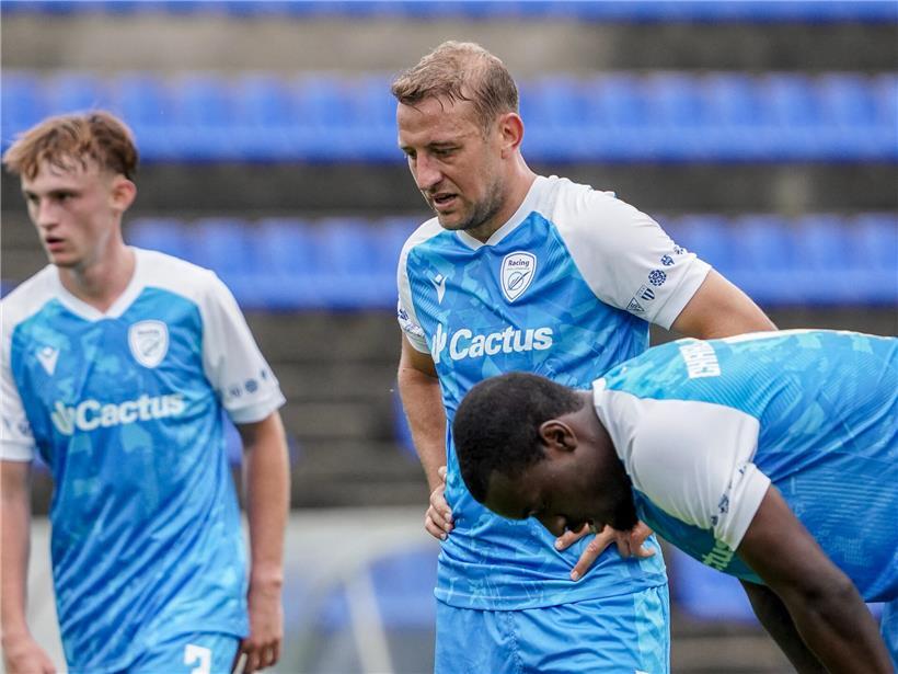 Grandjean beim Racing, fokussiert und entschlossen, um seine Ambitionen im Motorsport zu zeigen