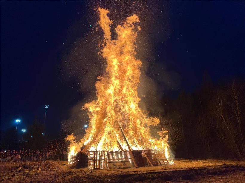 2. Auflage des Burgbrennens im Ellergronn 