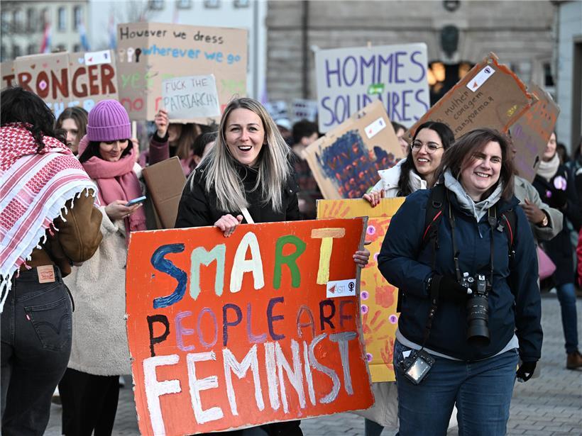Marche féministe am 8. März: Zeit, aufzustehen 