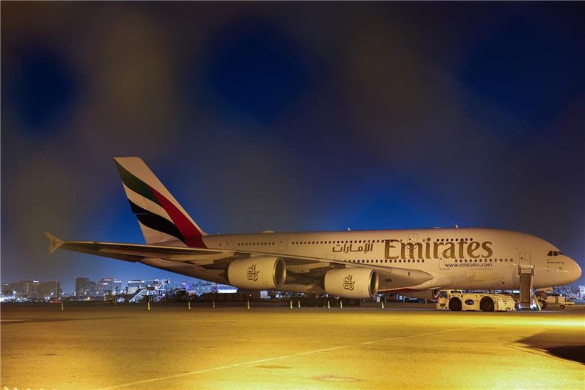 Erstes Flugzeug von Dubai unterwegs nach Frankfurt 