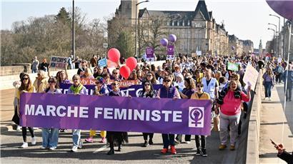 Beim „Fraestreik“ am 8. März rücken Aktivist*innen die körperliche und mentale Gesundheit von Frauen ins Zentrum