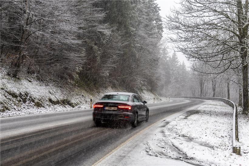 Schneebedeckte Landschaft in Luxemburg mit bis zu sieben Zentimeter Neuschnee am Sonntag