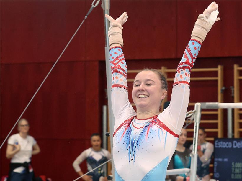 Céleste Mordenti bei starker Vorstellung in der Tennis-Qualifikation, zeigt selbstbewusste und überzeugende Leistung