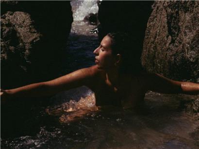 Se produira ce soir à l'Eglise Saint-Barbe à Lasauvage: la musicienne Maeve Moayedi 