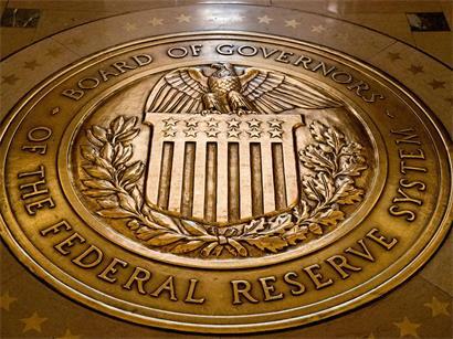 Das Siegel des Gouverneursrats des Federal Reserve Systems der USA ist auf dem Boden des Marriner S. Eccles Federal Reserve Board Building zu sehen