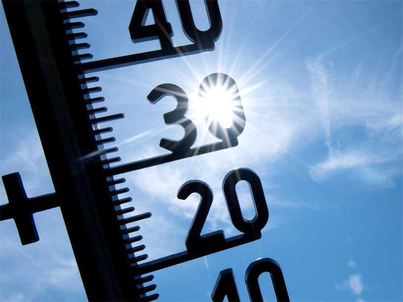 Mai 2024 Europa Karte mit Klimaextremen wie Hitzewellen, Starkregen und Überschwemmungen