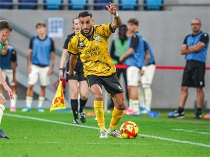 Der Pechvogel des Abends: Erst legte er zum 1:0 auf, dann musste Zeghdane vom Platz