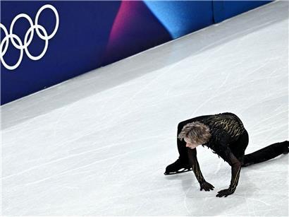 Ilia Malinin stürzt bei Eiskunstlauf-Wettbewerb und verliert Chancen auf Goldmedaille in den USA