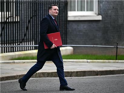 Britischer Gesundheitsminister Wes Streeting lehnt Sterbehilfe-Gesetz ab, spricht vor Parlament