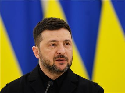 Ukrainischer Präsident Selenskyj diskutiert Raketenabwehr und Drohnensicherung für Investitionen in Verteidigungstechnologie