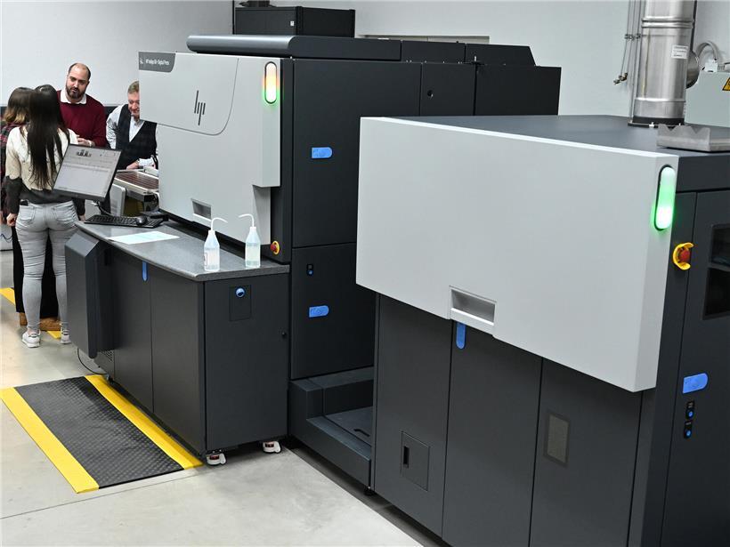 Druckereinheit einer Etikettenmaschine, ähnlich wie bei einer Bogen-Digitaldruckmaschine, Detailaufnahme