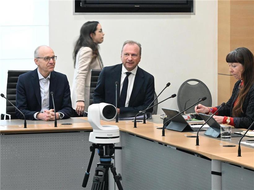 Die Kontenschließung des Internationalen Strafgerichtshofs durch die Spuerkeess hat in Luxemburg eine politische Debatte entfacht