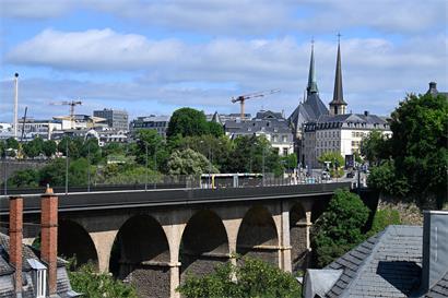 Die Luxemburger Wirtschaft ist zuletzt stärker gewachsen als gedacht