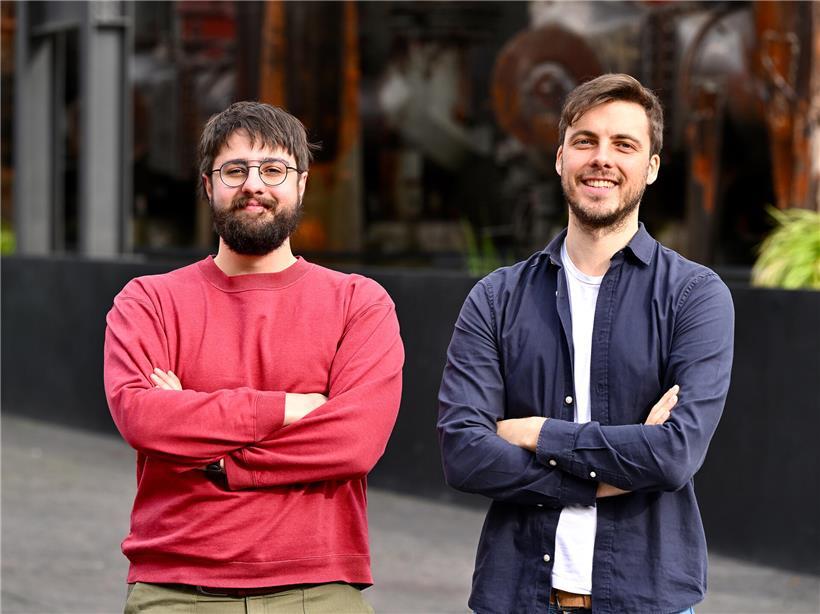 Louis Elsen und Cédric Feyereisen planen als Möchtegern-Triathleten den Ironman im Juni 2027 zu absolvieren