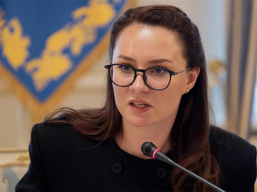 Julia Swyrydenko, Regierungschefin, diskutiert strategische Aufgabenänderung im politischen Umfeld