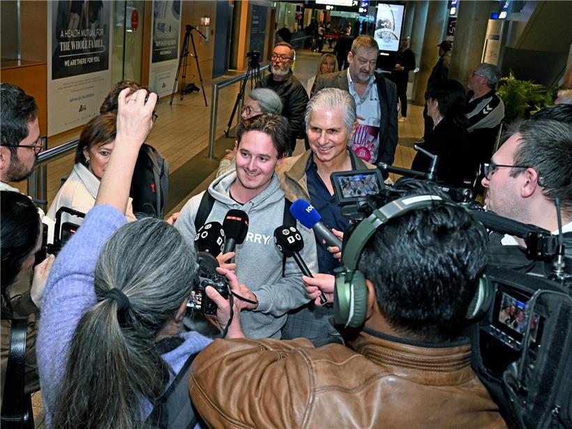 Evakuierte kommen am Flughafen Findel an, Außenminister Bettel berichtet über Rückführungen am Freitag