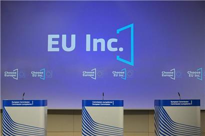 Vorstellung der neuen Unternehmensform auf Veranstaltung in Brüssel mit Experten und Teilnehmern