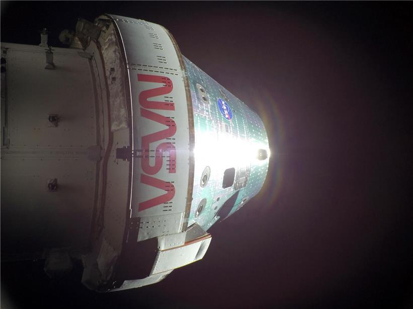 Raumschiff Orion der Artemis-II-Mission am sechsten Tag, NASA-Bild vom 8. April 2026 im Weltraum