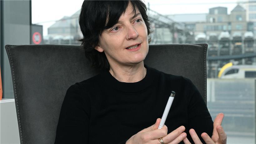Porträt von Dr. Martine Hoffmann, Expertin für Gesundheit und medizinische Beratung