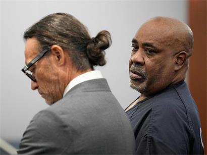 Duane Davis (r.) neben seinem Anwalt Michael Sanft in einer Anhörung vor dem Gericht in Las Vegas