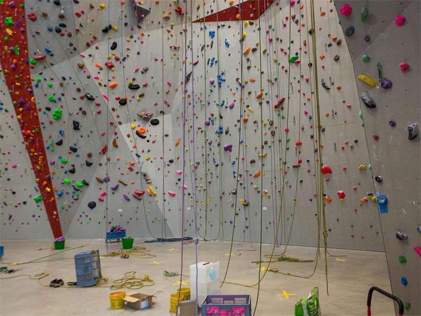 Ein Mann ist in einer Kletterhalle in Zolwer sieben Meter in die Tiefe gestürzt und an seinen Verletzungen gestorben