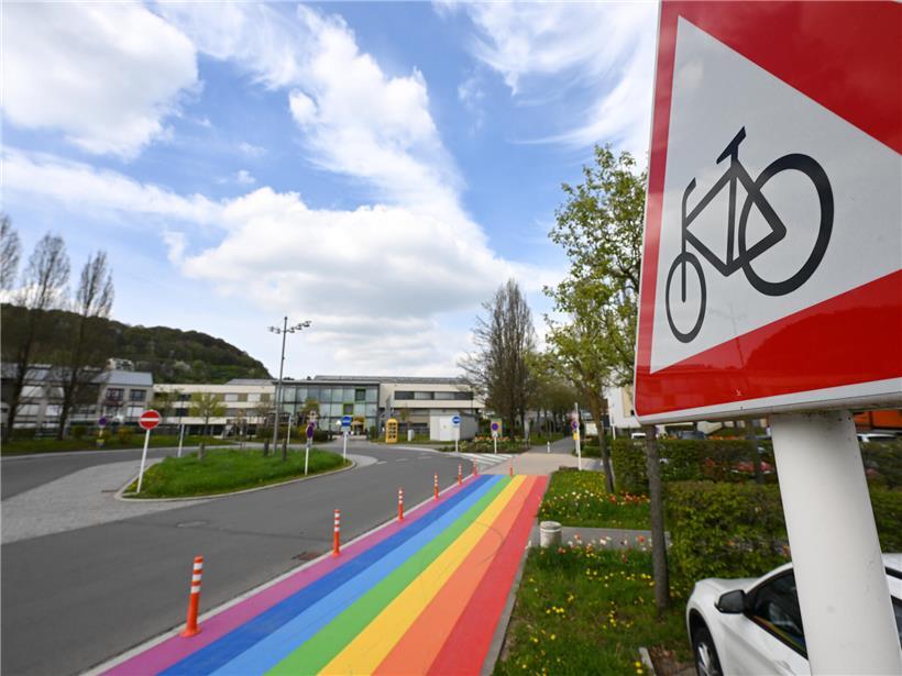 Fréd Ternes spricht über die Verantwortung der Gemeinden in aktuellen gesellschaftlichen Herausforderungen