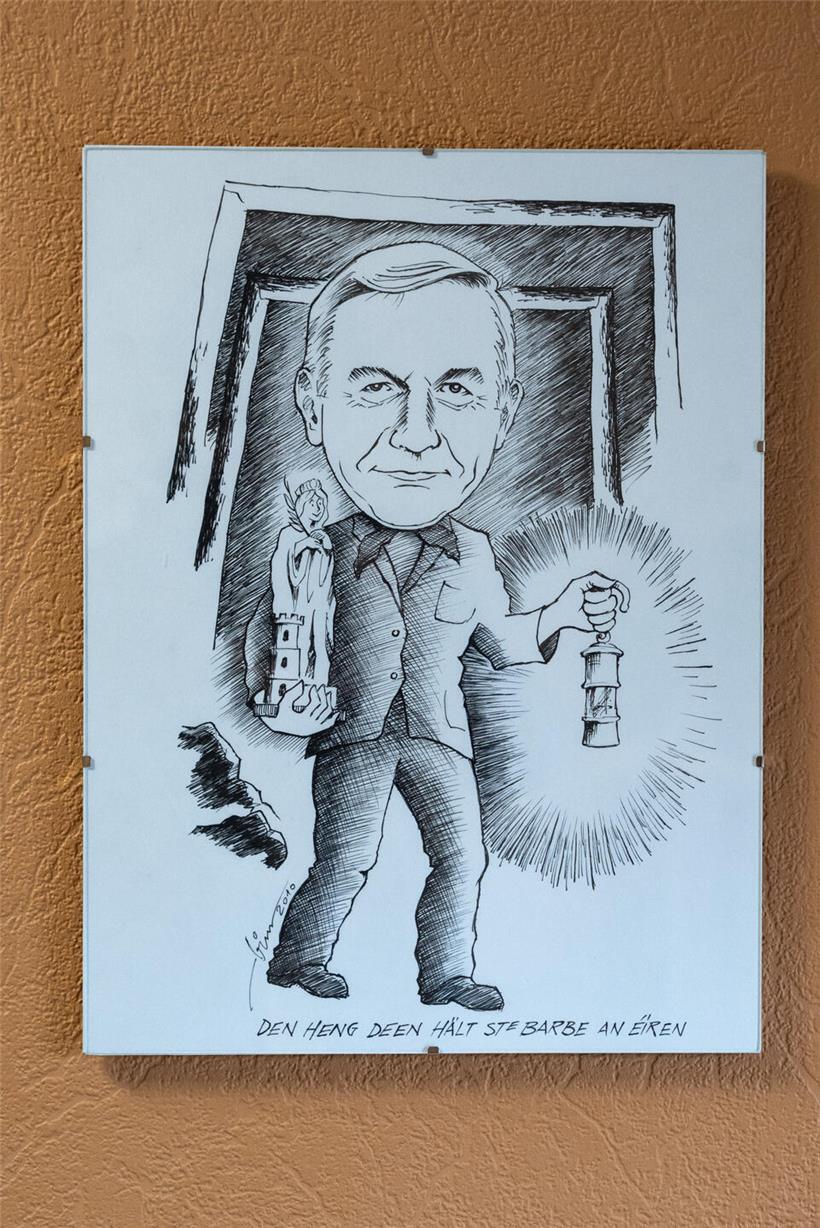 Karikatur des Ehrenpräsidenten von Vereinsmitglied gezeichnet, humorvolle Vereinsillustration, Vereinsleben und Engagement