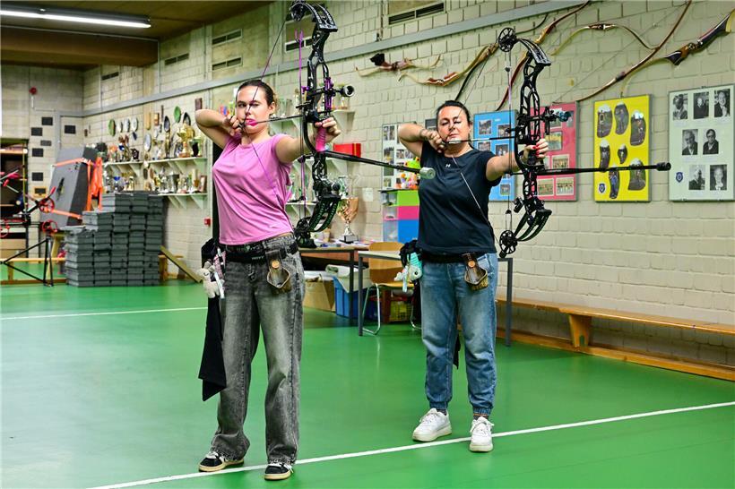 Mutter und Tochter Lea Tonus und Stefania Merlin beim gemeinsamen Sport, starke sportliche Verbindung und Leidenschaft
