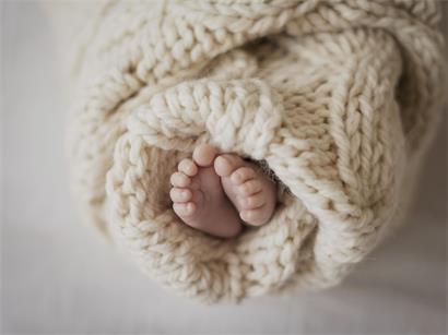 Eine Frau hat in Esch ihr Baby auf offener Straße bekommen