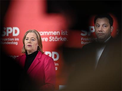 Eine Woche nach dem Rückzug der SPD-Bundesvorsitzenden und Arbeitsministerin Bärbel Bas ringt ihre Partei noch immer mit der Zukunft