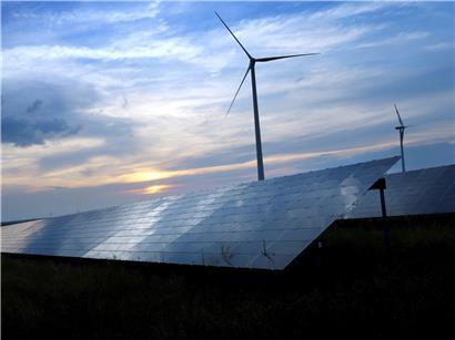 „Energie gehéiert op Diecher, net op Felder. „