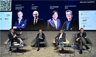 François Mousel, Luc Frieden, Guy Verhofstadt und Jeromin Zettelmeyer bei Podiumsdiskussion zu Wirtschaft und Politik in Luxemburg