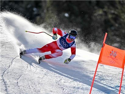Franjo von Allmen jubelt am Mittwoch über seine dritte Goldmedaille bei Wettkampf