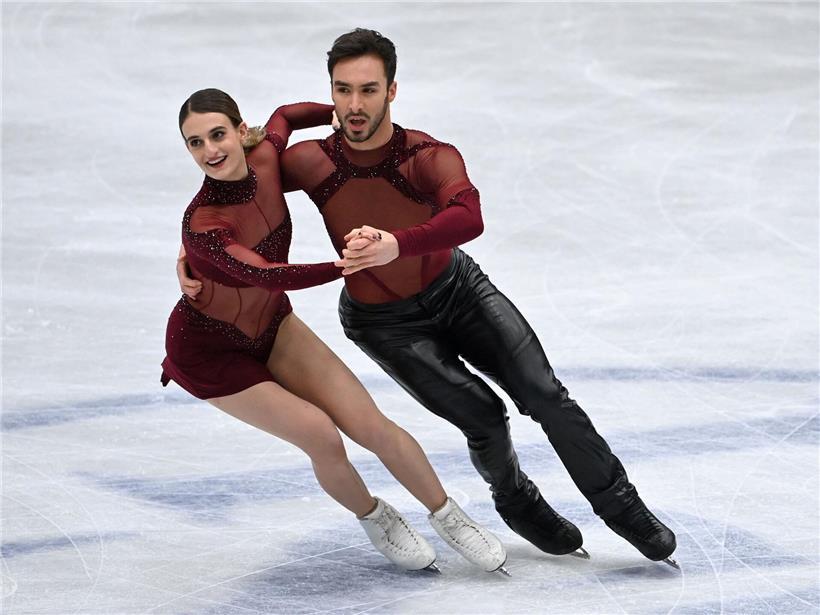 Gabriella Papadakis zeigt enttäuschten Blick gegenüber Eistanz-Partner Guillaume Cizeron bei öffentlichem Auftritt