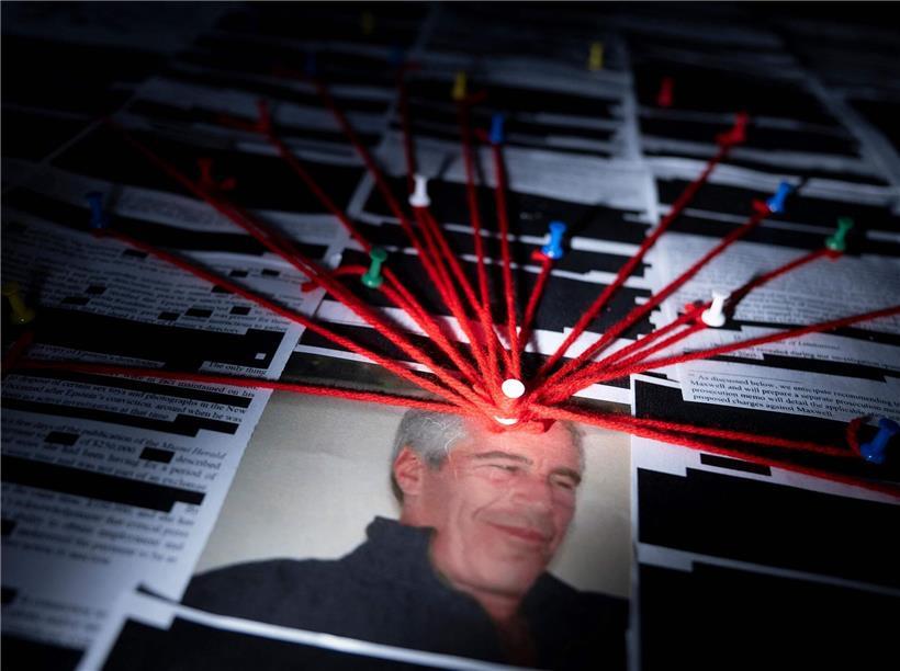 Geschwärzte Dokumente aus den Epstein Library Akten, freigegeben vom US-Justizministerium, zeigen zensierte Informationen
