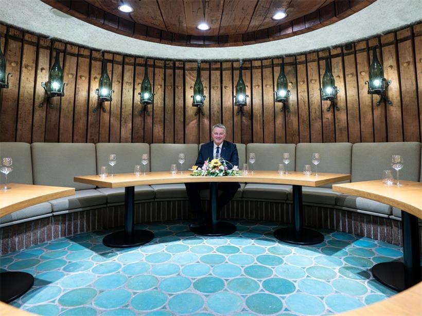 Typisch Rheinland-Pfalz: Ein Weinkeller in der Staatskanzlei