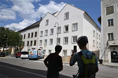 Hitlers Geburtshaus in Braunau am Inn wurde umgebaut und dient nun als Polizeistation