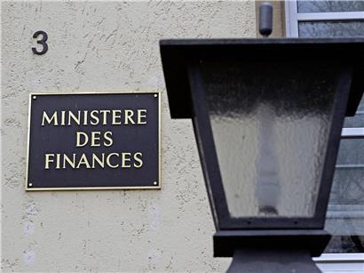 Staatliche Ausgaben steigen durch Investitionen, Gehälter, Transfers und zunehmende Zinsen im Finanzsektor