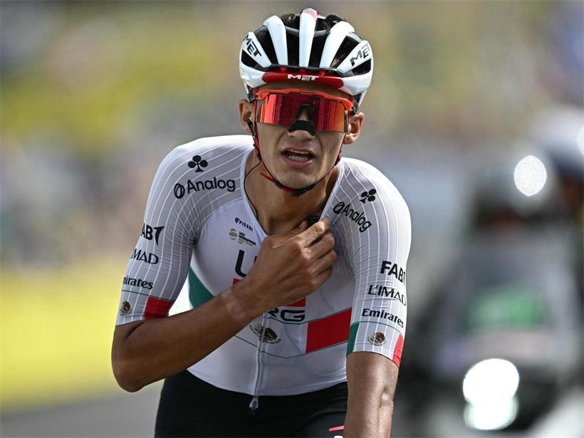Isaac del Toro fuhr trotz eines Sturzes auf Platz 3 der Etappe